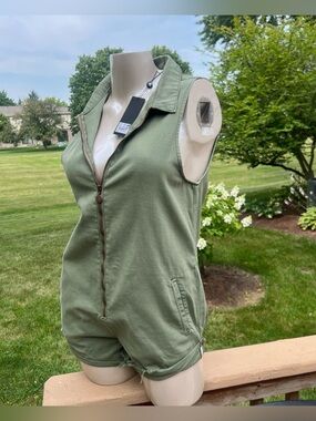 Oneteaspoon NWT Braxton Mini Utility Jumpsuit Super Khaki in Size Large MSRP$198